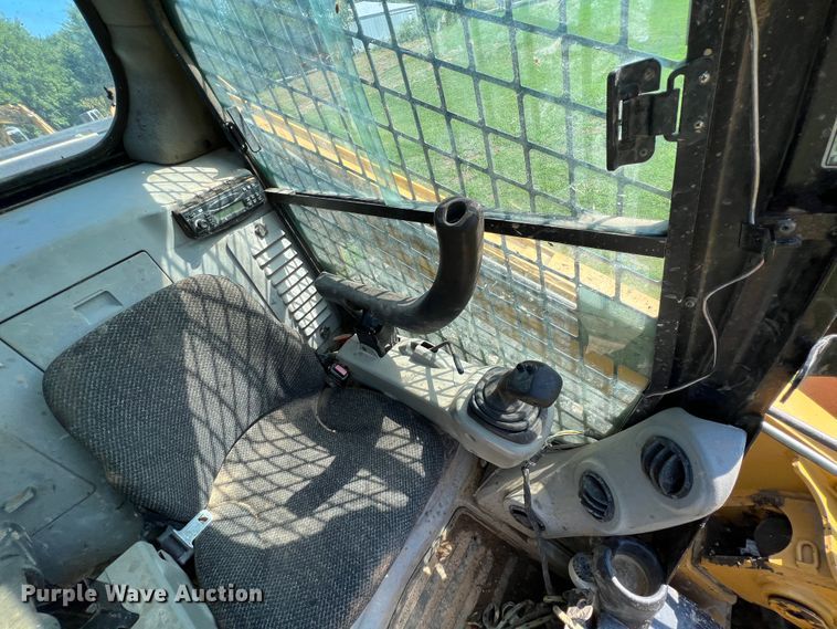 image for item IA9144 2009 Caterpillar 279C  tracked skid steer loader