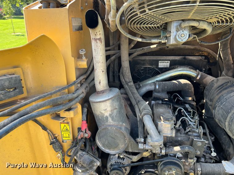 image for item IA9144 2009 Caterpillar 279C  tracked skid steer loader