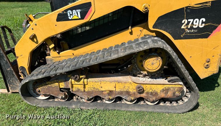 image for item IA9144 2009 Caterpillar 279C  tracked skid steer loader