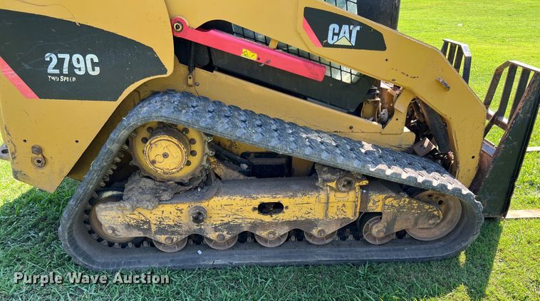 image for item IA9144 2009 Caterpillar 279C  tracked skid steer loader