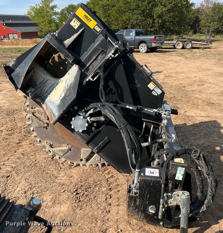 image for item IA9182 2012 Caterpillar SW460B-80  skid steer rock saw