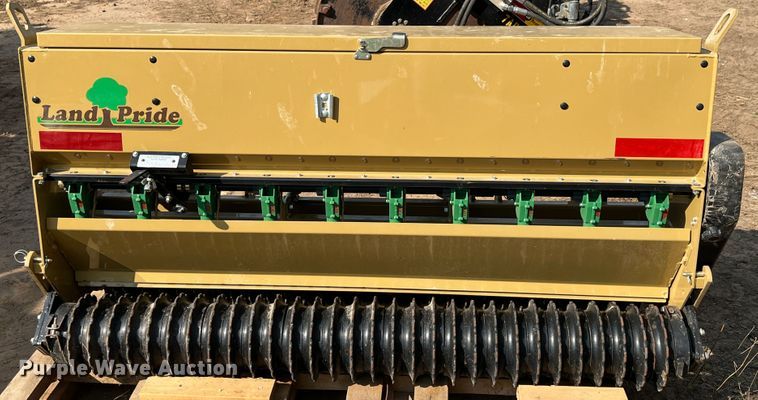image for item IA9184 Land Pride PS1572  seeder