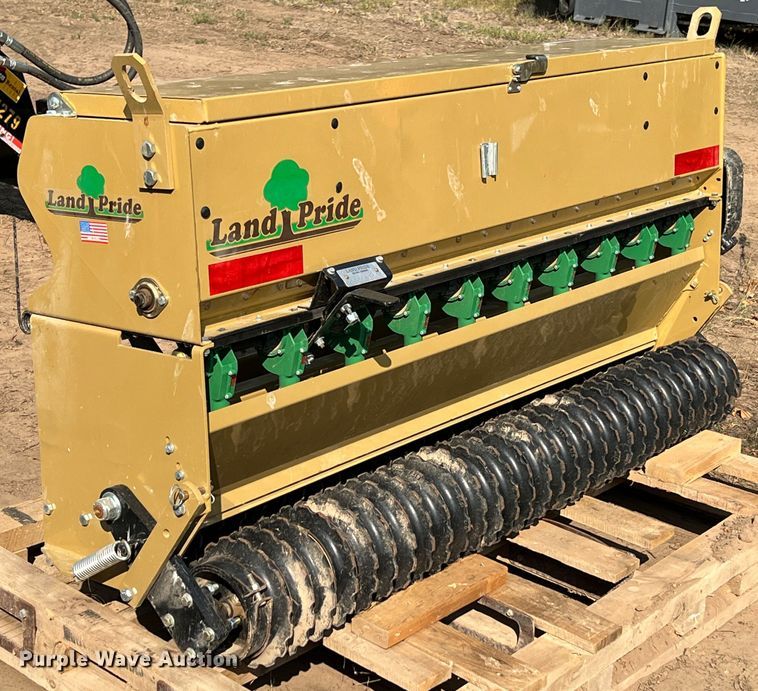 image for item IA9184 Land Pride PS1572  seeder