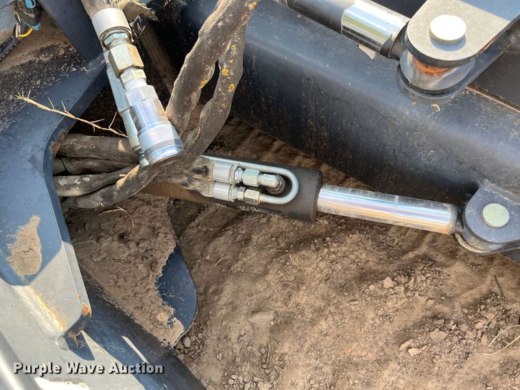 image for item IA9185 2010 Bobcat 90 Dozer  skid steer dozer blade