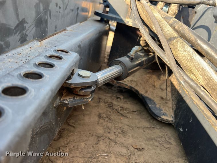 image for item IA9185 2010 Bobcat 90 Dozer  skid steer dozer blade