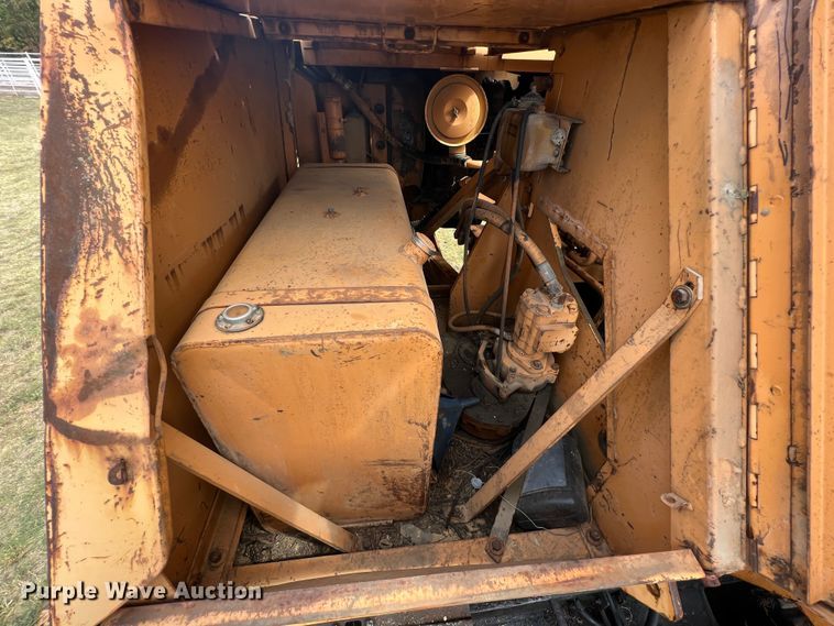 image for item IA9203 1986 Case 880D  excavator