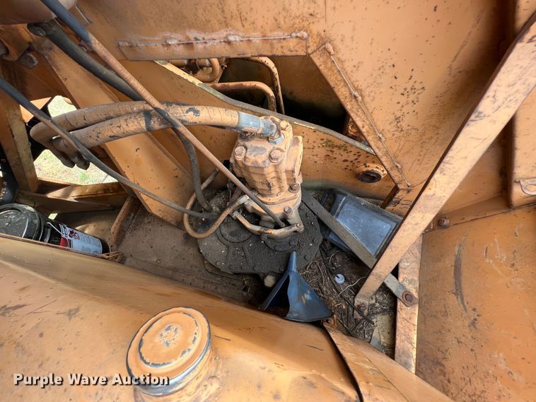 image for item IA9203 1986 Case 880D  excavator