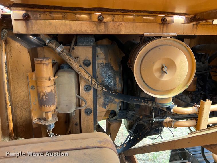 image for item IA9203 1986 Case 880D  excavator