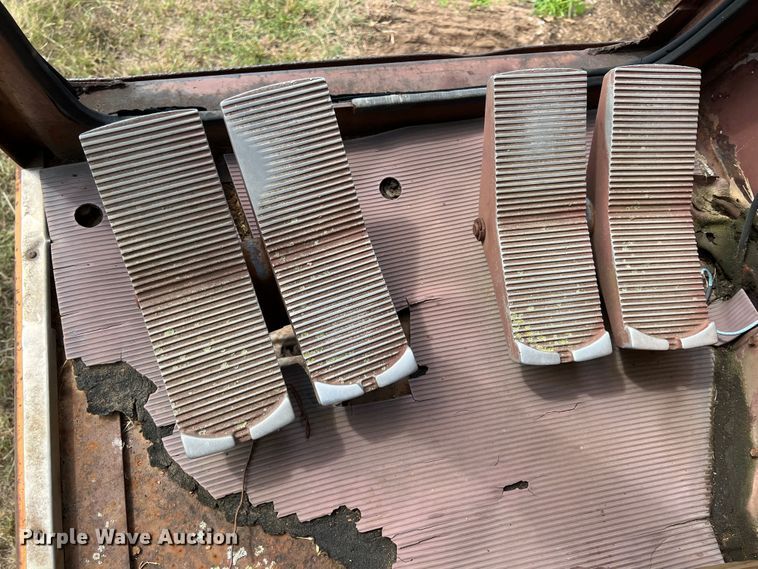 image for item IA9203 1986 Case 880D  excavator