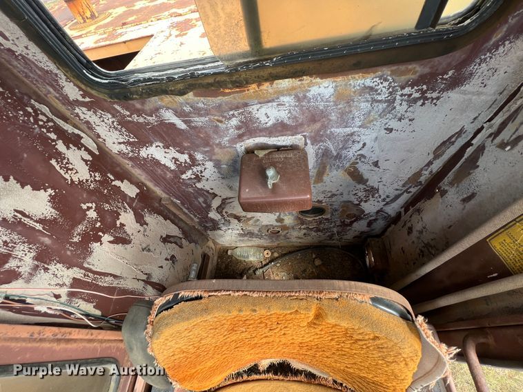 image for item IA9203 1986 Case 880D  excavator