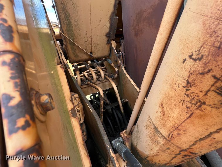 image for item IA9203 1986 Case 880D  excavator