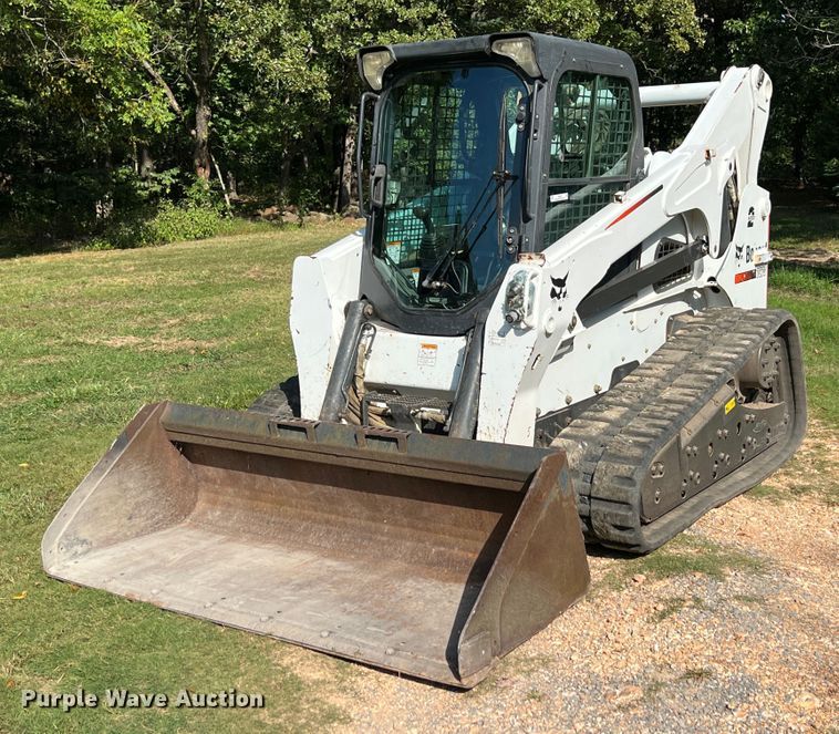 image for item IA9204 2011 Bobcat T870  tracked skid steer loader