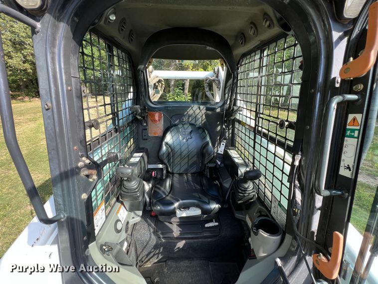 image for item IA9204 2011 Bobcat T870  tracked skid steer loader