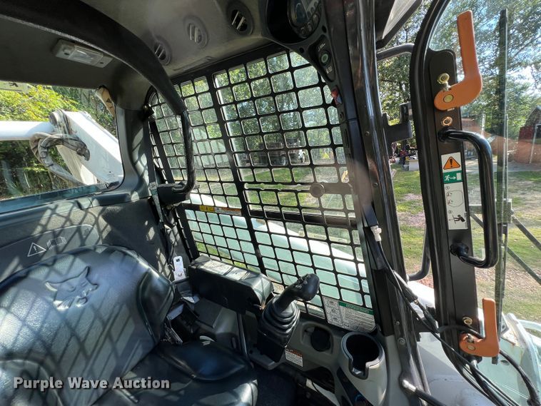 image for item IA9204 2011 Bobcat T870  tracked skid steer loader