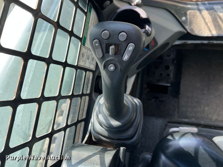 image for item IA9204 2011 Bobcat T870  tracked skid steer loader