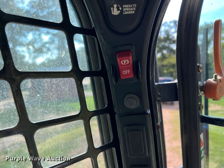 image for item IA9204 2011 Bobcat T870  tracked skid steer loader