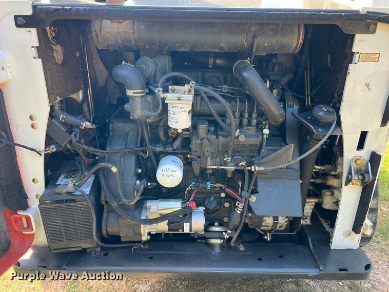 image for item IA9204 2011 Bobcat T870  tracked skid steer loader