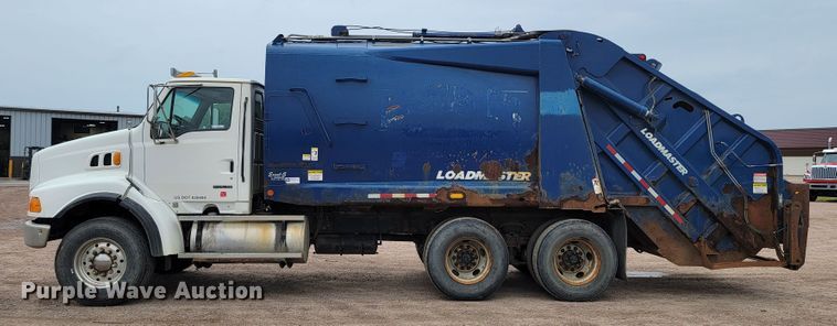 image for item JC9753 2000 Sterling L-Line  refuse truck