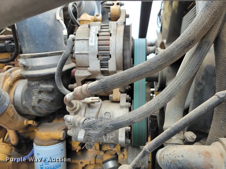 image for item JC9753 2000 Sterling L-Line  refuse truck