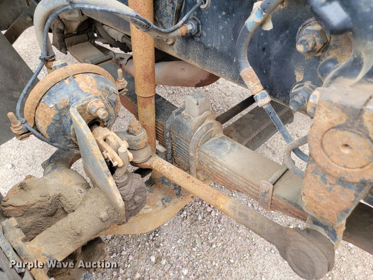 image for item JC9753 2000 Sterling L-Line  refuse truck