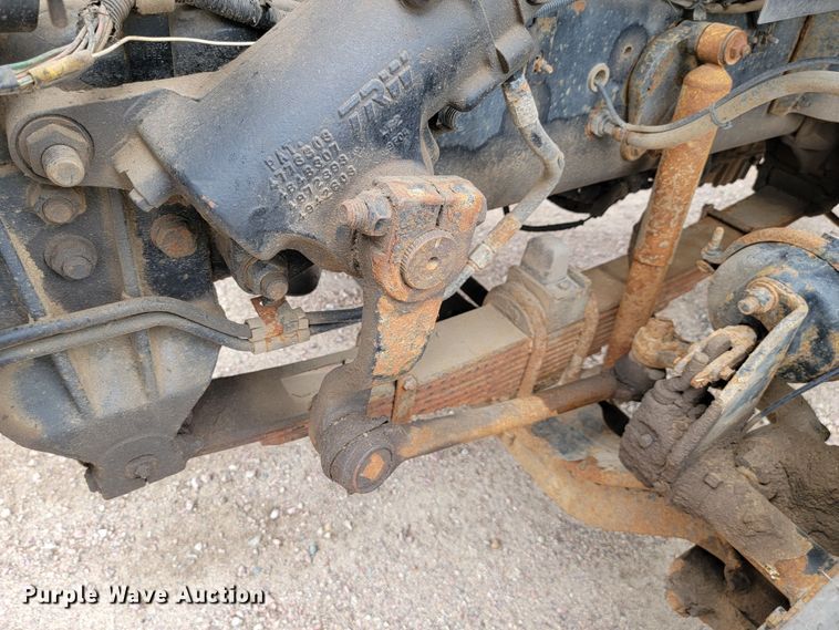 image for item JC9753 2000 Sterling L-Line  refuse truck