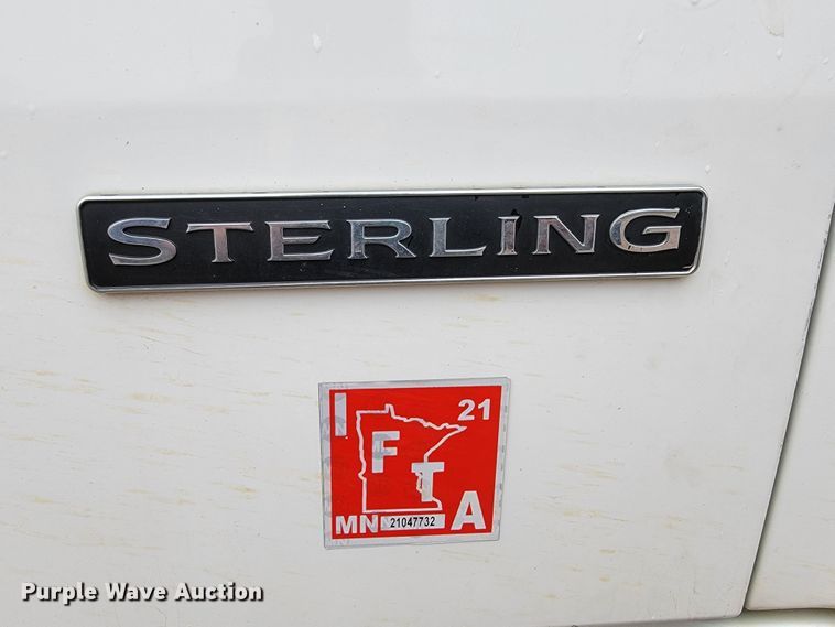 image for item JC9753 2000 Sterling L-Line  refuse truck