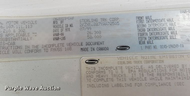 image for item JC9753 2000 Sterling L-Line  refuse truck