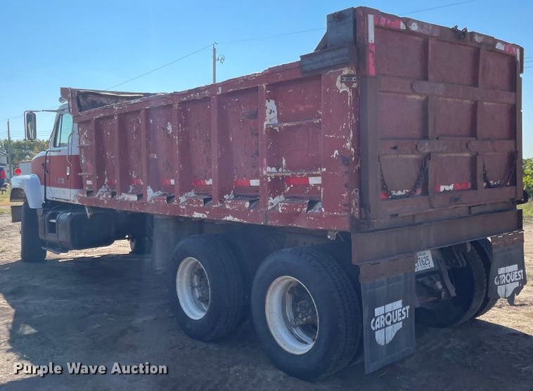 image for item JF9034 1982 International F2554  dump truck