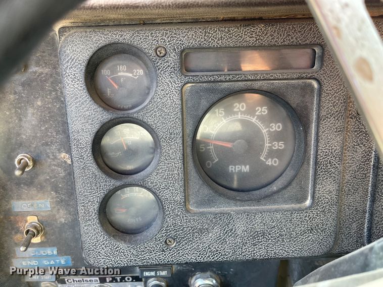 image for item JF9034 1982 International F2554  dump truck