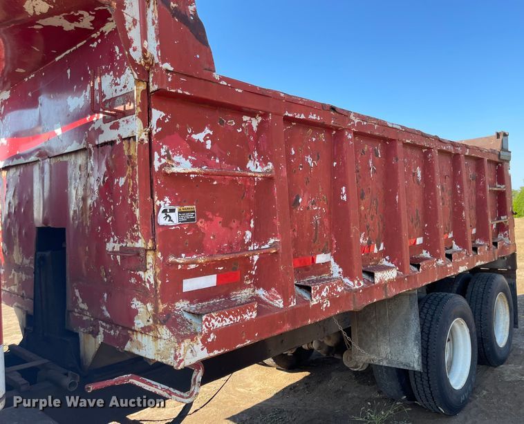 image for item JF9034 1982 International F2554  dump truck