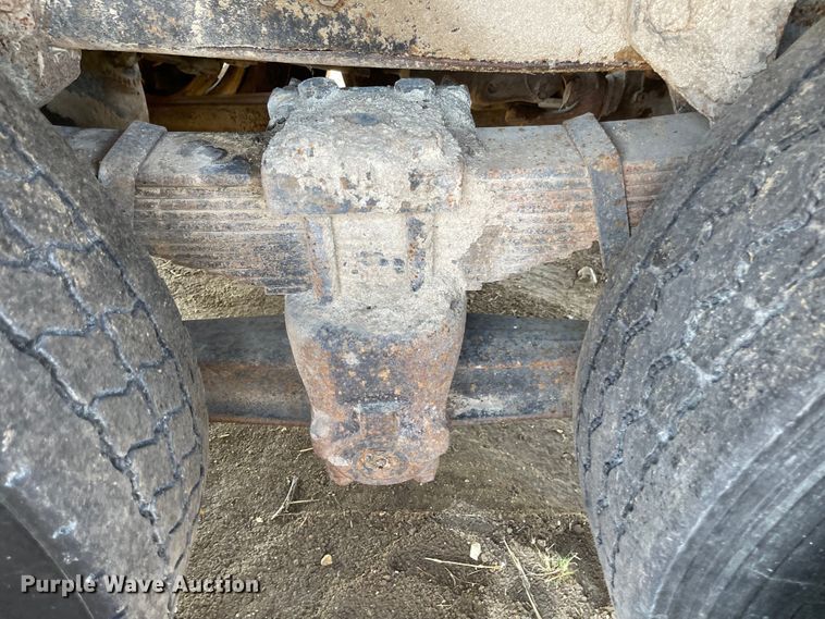 image for item JF9034 1982 International F2554  dump truck