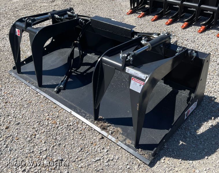 JCT skid steer grapple bucket in Tonganoxie, KS Item JF9051 sold