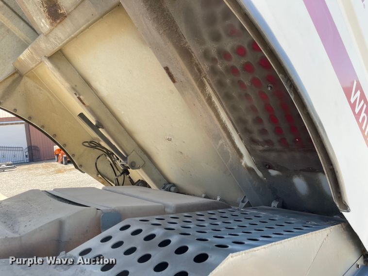 image for item JF9054 2007 Sterling SC8000  street sweeper truck