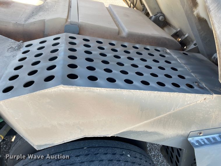 image for item JF9054 2007 Sterling SC8000  street sweeper truck