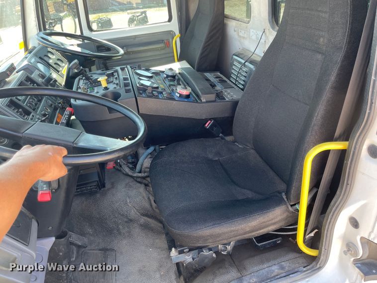 image for item JF9054 2007 Sterling SC8000  street sweeper truck