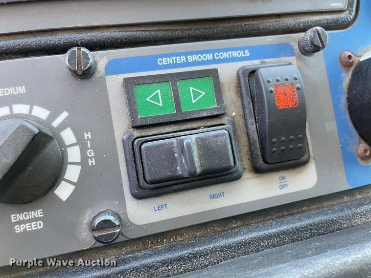 image for item JF9054 2007 Sterling SC8000  street sweeper truck