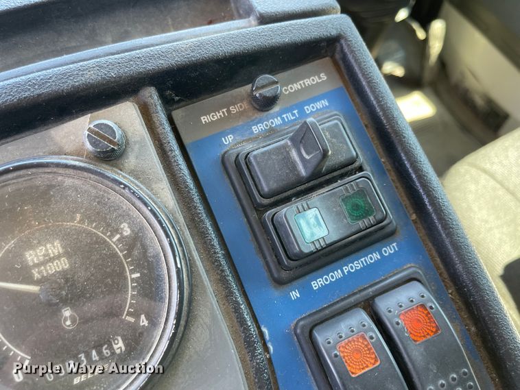 image for item JF9054 2007 Sterling SC8000  street sweeper truck