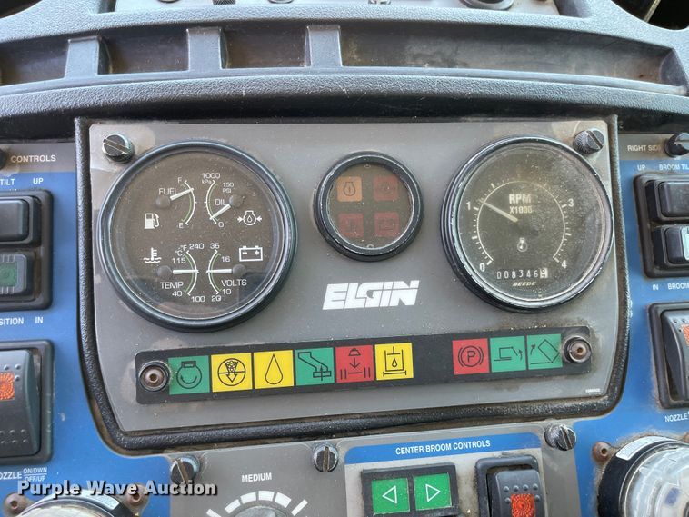 image for item JF9054 2007 Sterling SC8000  street sweeper truck