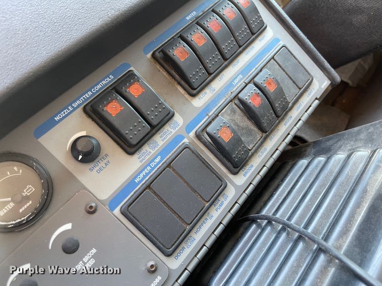 image for item JF9054 2007 Sterling SC8000  street sweeper truck