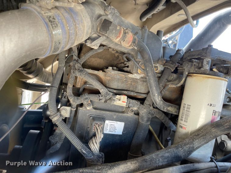 image for item JF9054 2007 Sterling SC8000  street sweeper truck