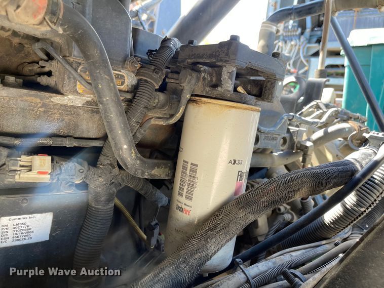 image for item JF9054 2007 Sterling SC8000  street sweeper truck