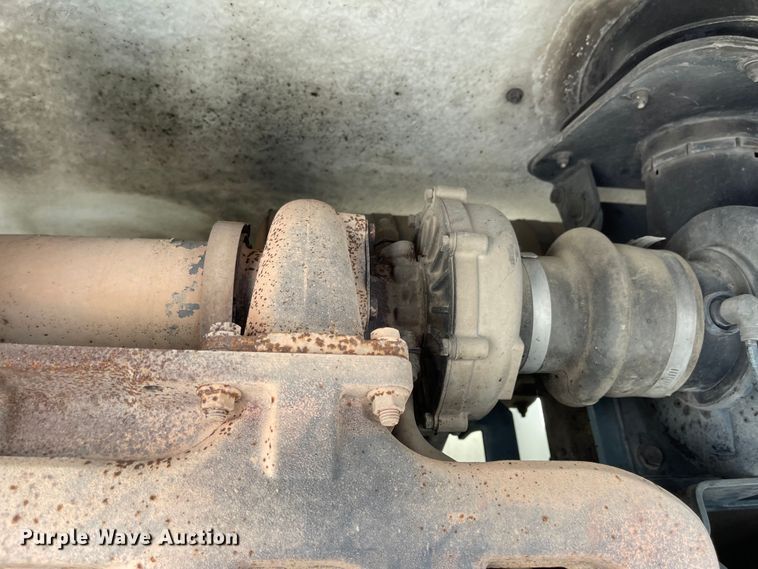 image for item JF9054 2007 Sterling SC8000  street sweeper truck