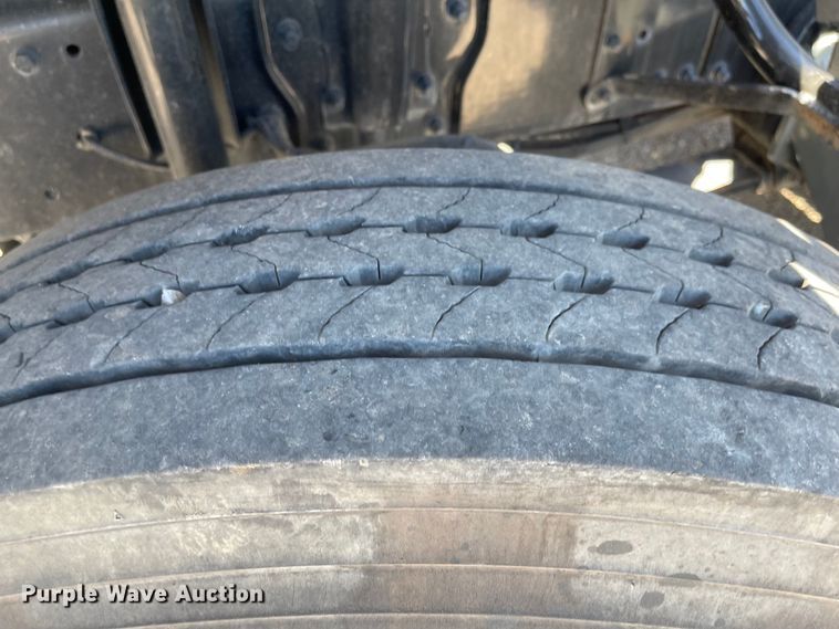 image for item JF9054 2007 Sterling SC8000  street sweeper truck