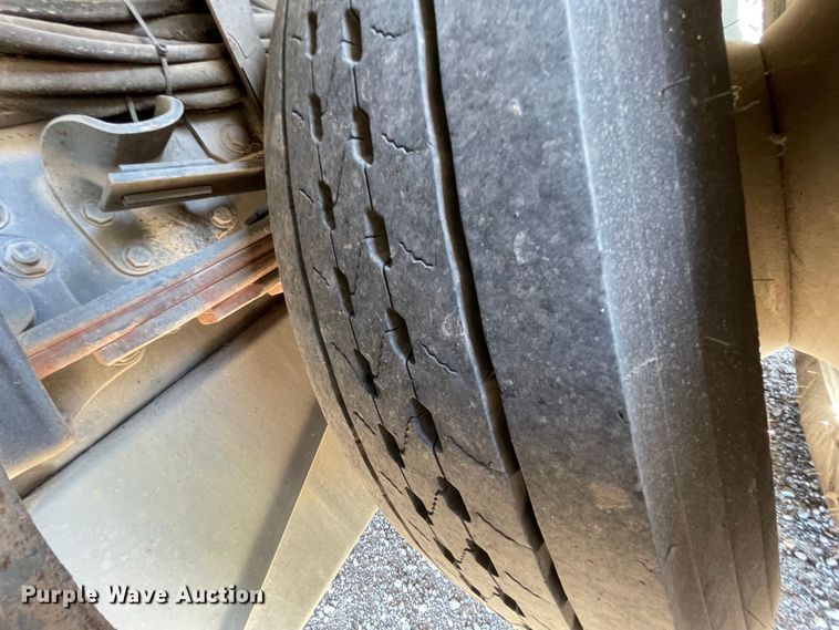 image for item JF9054 2007 Sterling SC8000  street sweeper truck