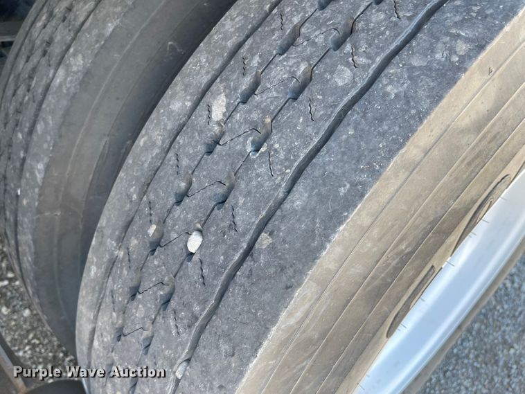 image for item JF9054 2007 Sterling SC8000  street sweeper truck