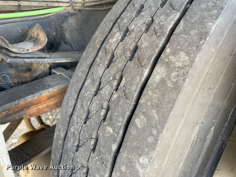 image for item JF9054 2007 Sterling SC8000  street sweeper truck