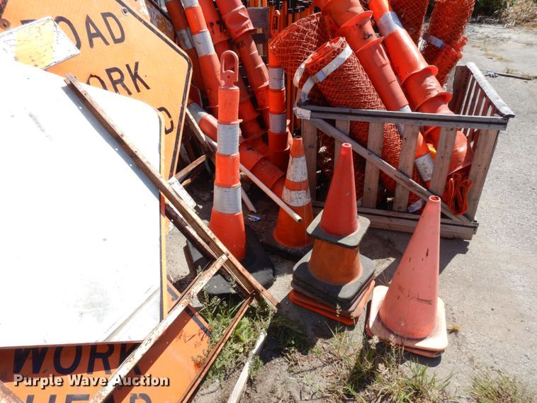 image for item JJ9962 Road safety equipment