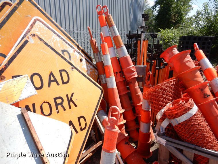 image for item JJ9962 Road safety equipment