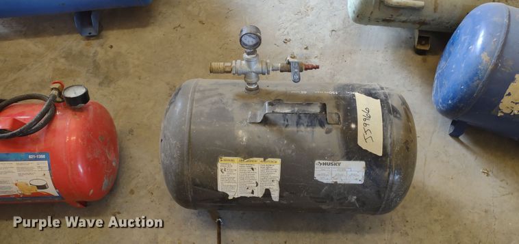 image for item JJ9966 (5) air compressors