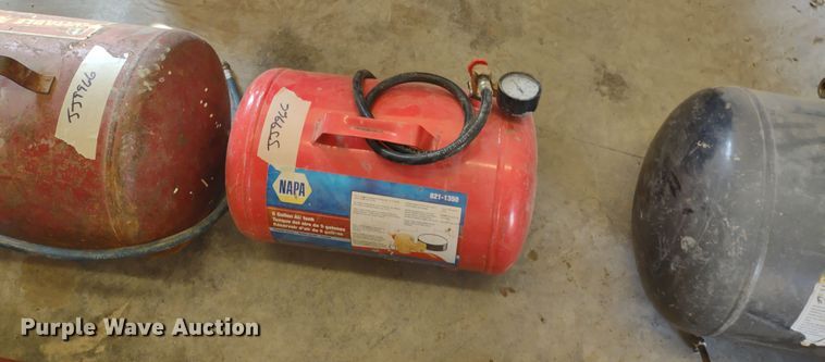 image for item JJ9966 (5) air compressors